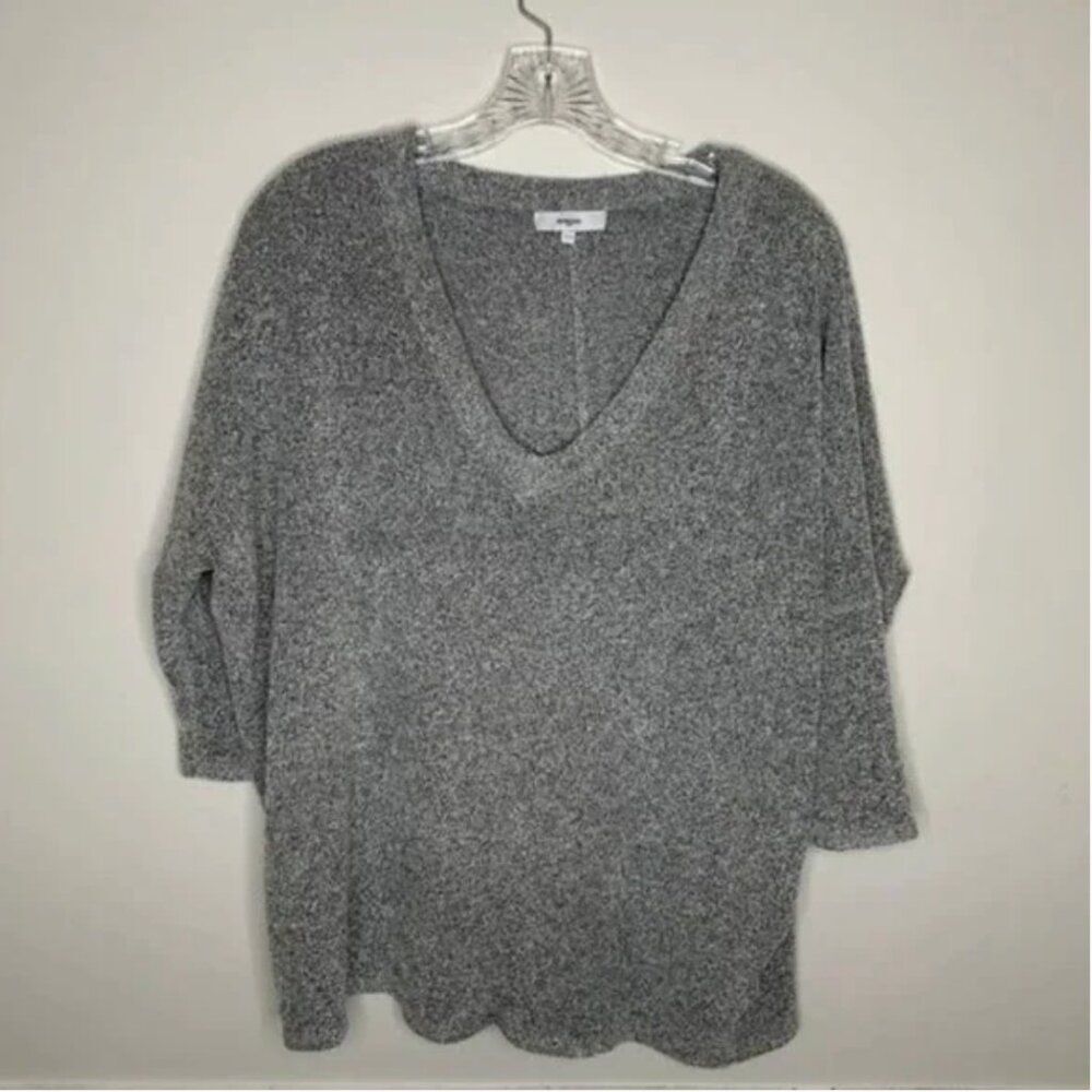 Suncoo Boucle Black White V-Neck Sweater Size T1 (Small but Oversized)